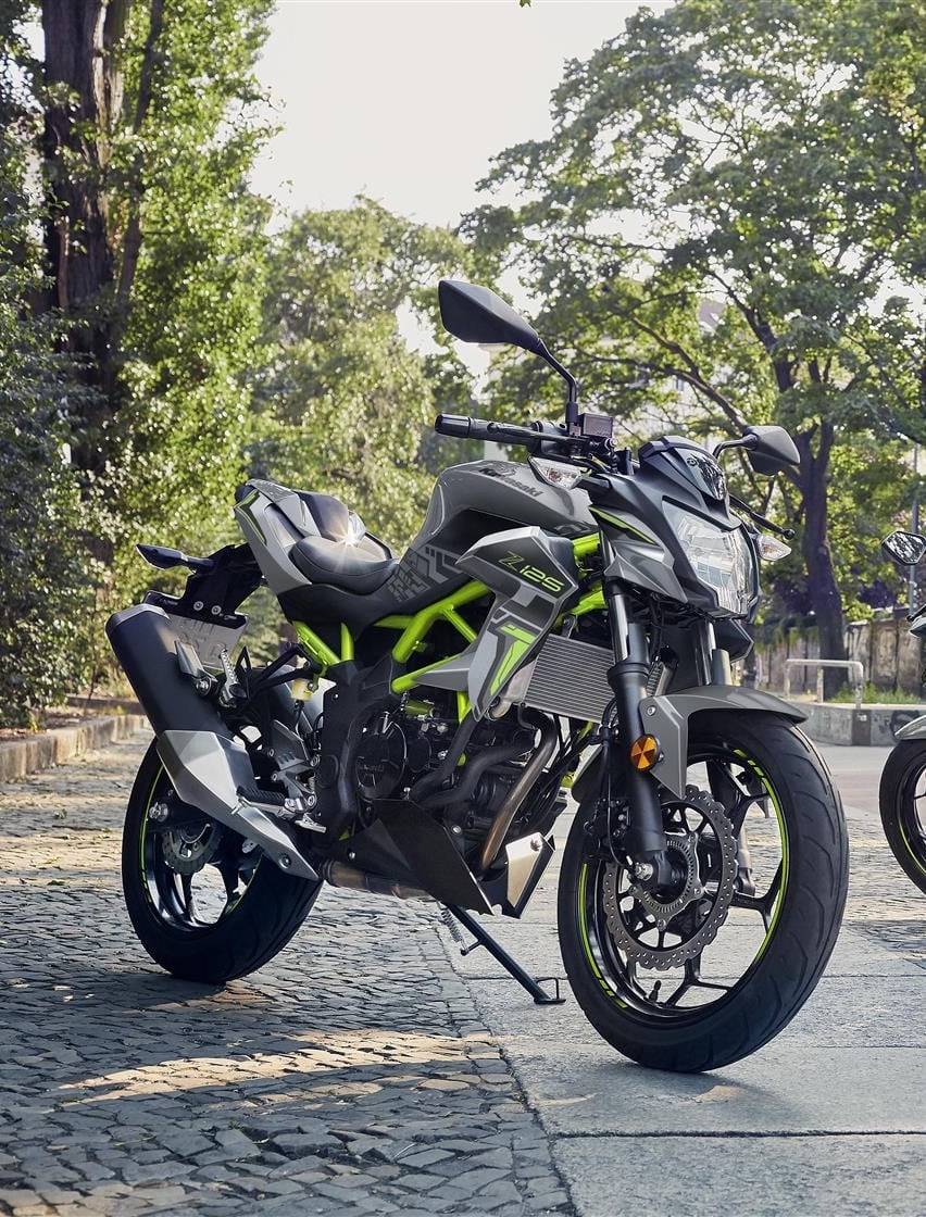 kawasaki z125 motorcycle